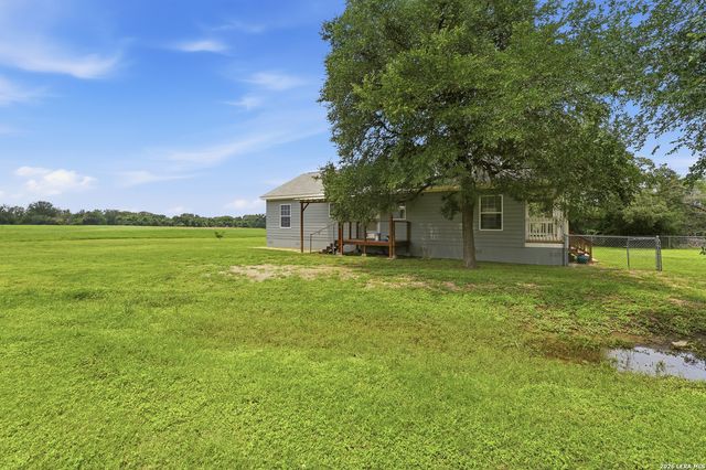 10210 S State Highway 123, Seguin, TX 78155