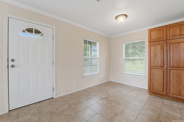 10210 S State Highway 123, Seguin, TX 78155