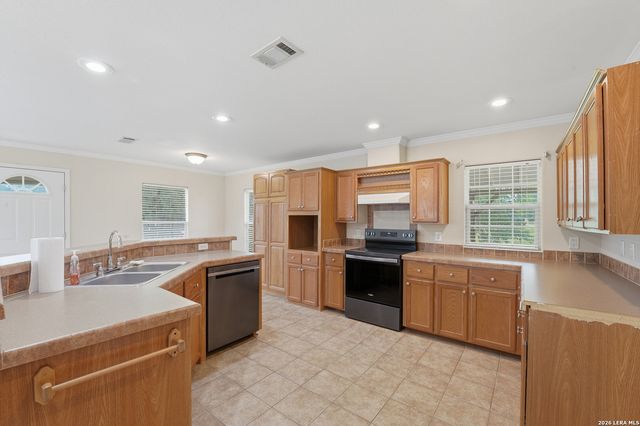 10210 S State Highway 123, Seguin, TX 78155