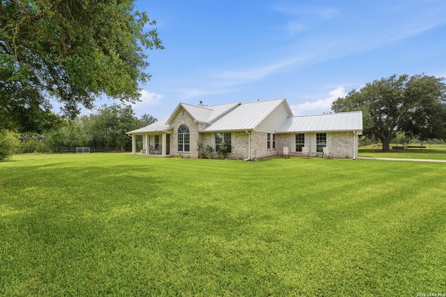 10210 S State Highway 123, Seguin, TX 78155