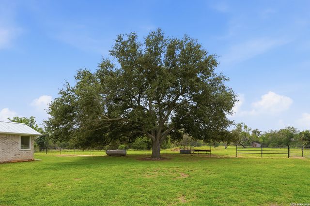 10210 S State Highway 123, Seguin, TX 78155