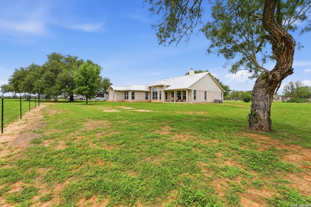10210 S State Highway 123, Seguin, TX 78155