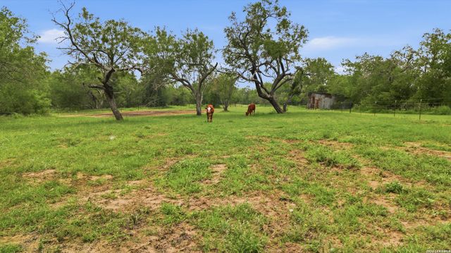 10210 S State Highway 123, Seguin, TX 78155