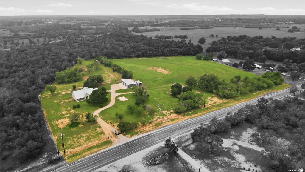 10210 S State Highway 123, Seguin, TX 78155