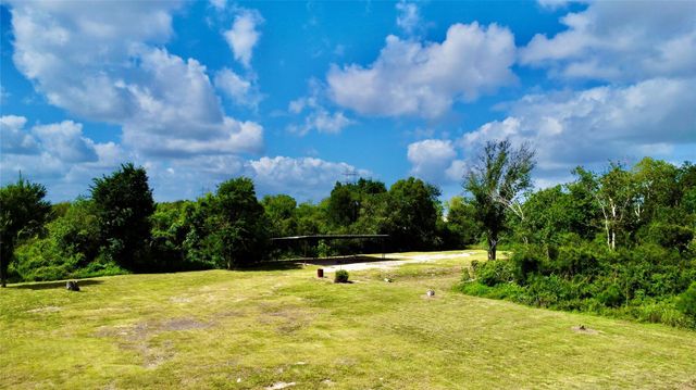 3208 Chene Rue Drive, Rosharon, TX 77583