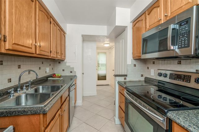 501 E BAY DRIVE 702, Largo, FL 33770