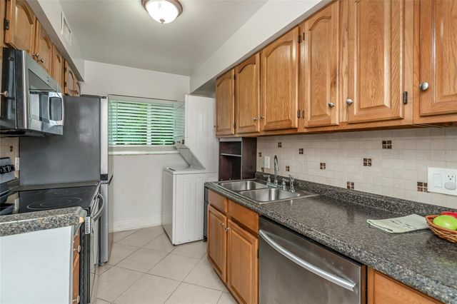 501 E BAY DRIVE 702, Largo, FL 33770