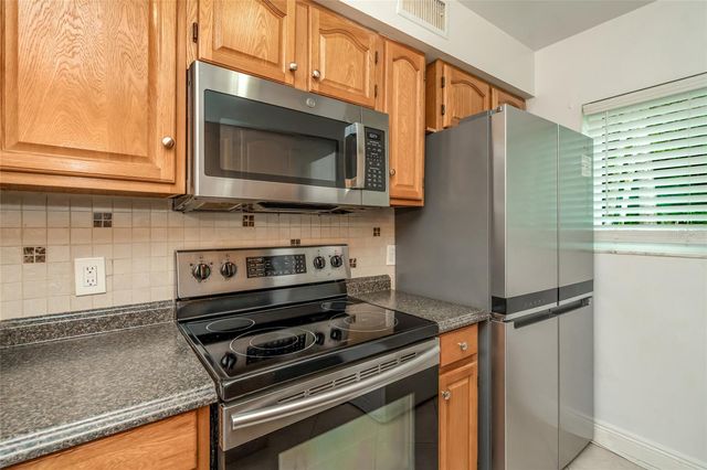 501 E BAY DRIVE 702, Largo, FL 33770