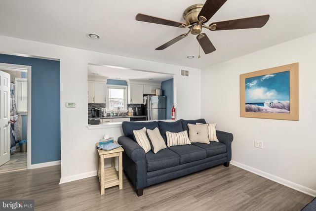 20 W SOUTH 33RD ST, Long Beach Township, NJ 08008