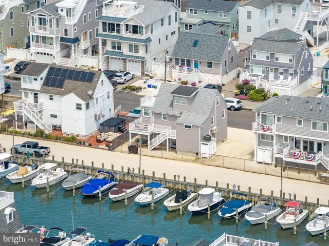 20 W SOUTH 33RD ST, Long Beach Township, NJ 08008