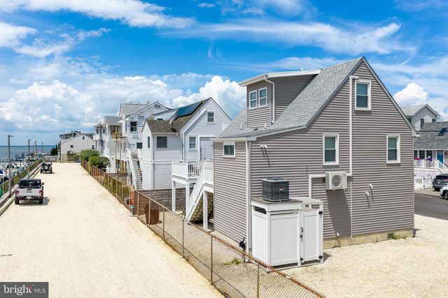 20 W SOUTH 33RD ST, Long Beach Township, NJ 08008