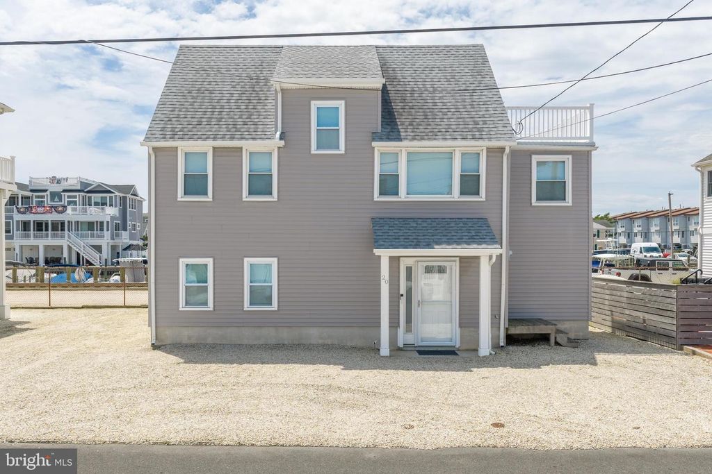 20 W SOUTH 33RD ST, Long Beach Township, NJ 08008