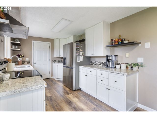 720 32ND Ave, Longview, WA 98632