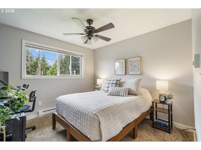 720 32ND Ave, Longview, WA 98632