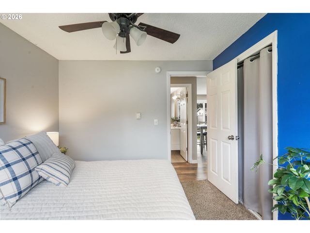 720 32ND Ave, Longview, WA 98632