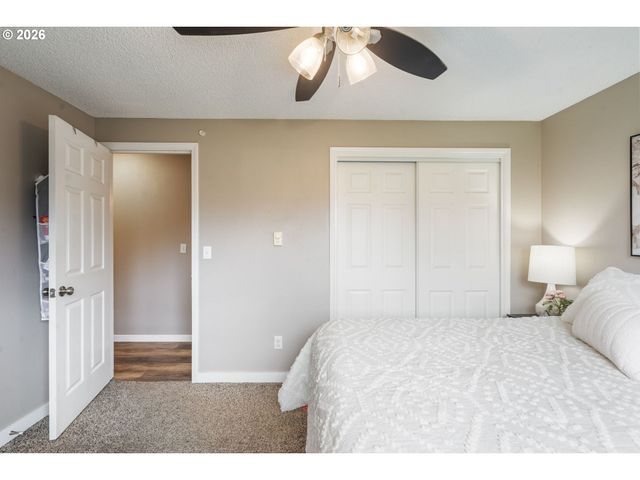 720 32ND Ave, Longview, WA 98632