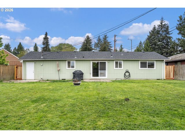 720 32ND Ave, Longview, WA 98632