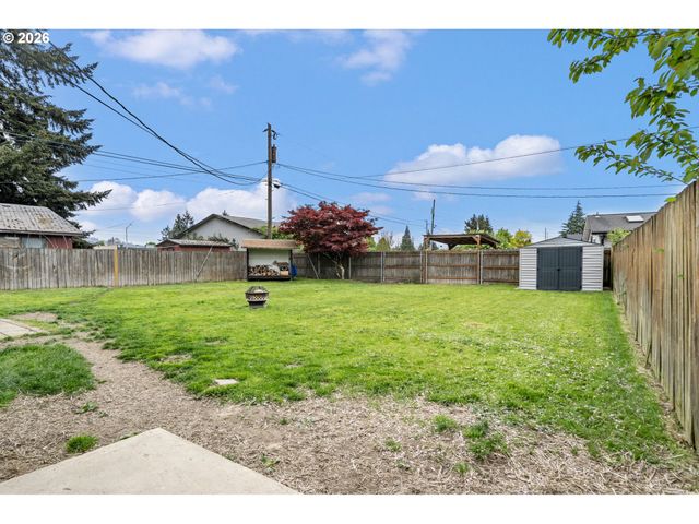 720 32ND Ave, Longview, WA 98632