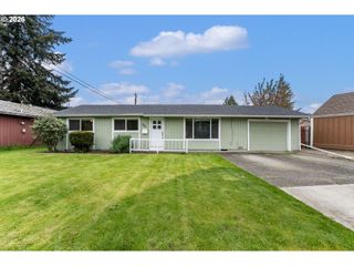 720 32ND Ave, Longview, WA 98632