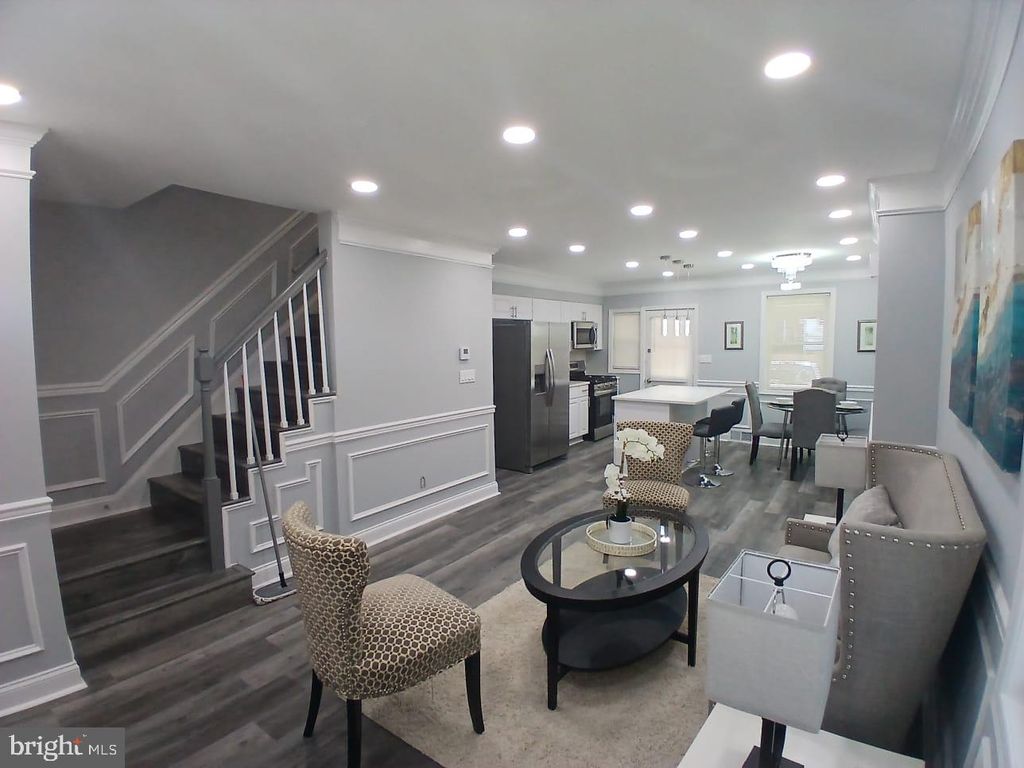 2800 OSWEGO AVE, Baltimore, MD 21215