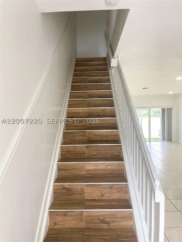 12162 SW 5th Ct, Pembroke Pines, FL 33025