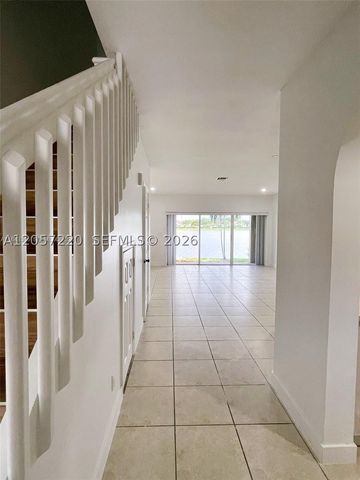 12162 SW 5th Ct, Pembroke Pines, FL 33025