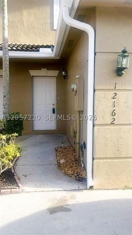 12162 SW 5th Ct, Pembroke Pines, FL 33025
