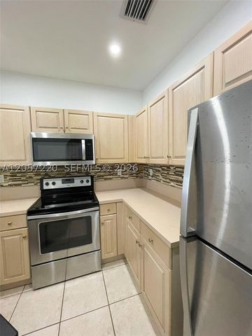 12162 SW 5th Ct, Pembroke Pines, FL 33025