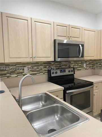 12162 SW 5th Ct, Pembroke Pines, FL 33025