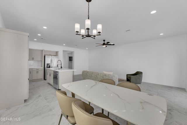 1200 Night Sky Street, Horizon City, TX 79928