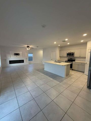 621 SAND PINE LANE, Haines City, FL 33844