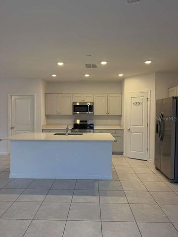621 SAND PINE LANE, Haines City, FL 33844