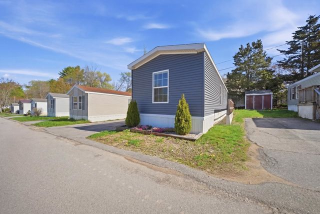 20 Amherst Road, Newmarket, NH 03857