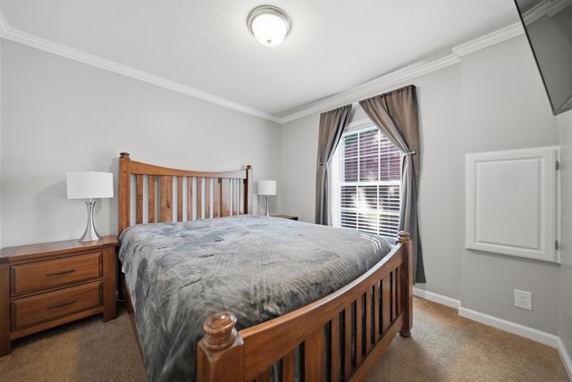 20 Amherst Road, Newmarket, NH 03857