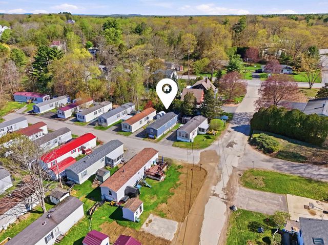 20 Amherst Road, Newmarket, NH 03857