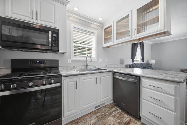 20 Amherst Road, Newmarket, NH 03857