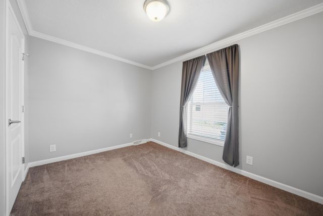 20 Amherst Road, Newmarket, NH 03857