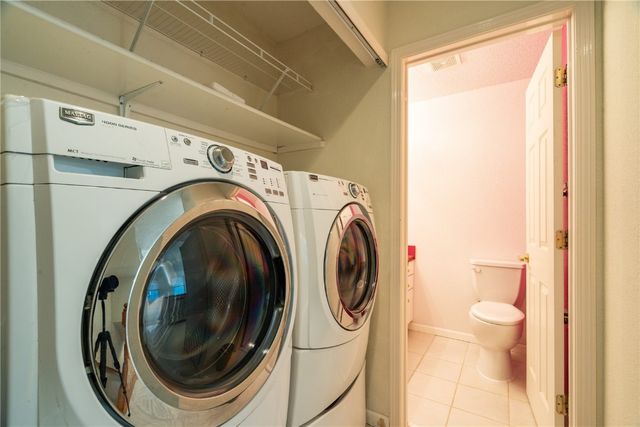 3900 Deer Valley Drive B, Marion, IA 52302