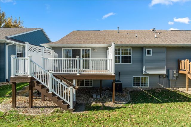 3900 Deer Valley Drive B, Marion, IA 52302