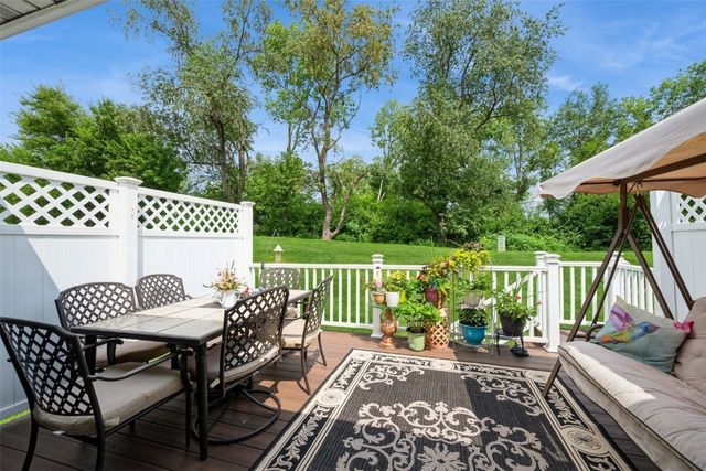 3900 Deer Valley Drive B, Marion, IA 52302