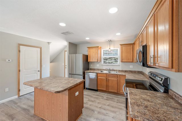 1139 Cornerstone Lane, Pleasant Hill, IA 50327