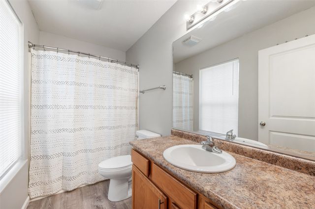 1139 Cornerstone Lane, Pleasant Hill, IA 50327
