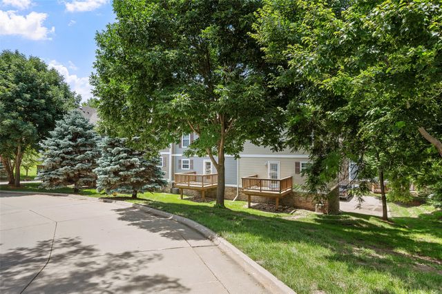 1139 Cornerstone Lane, Pleasant Hill, IA 50327