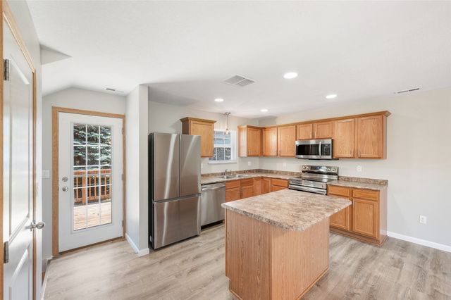 1139 Cornerstone Lane, Pleasant Hill, IA 50327