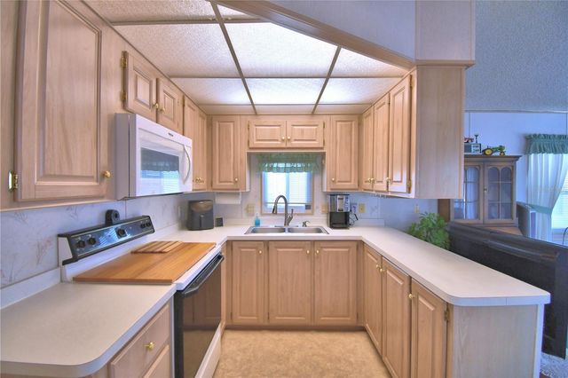 251 PATTERSON ROAD H38, Haines City, FL 33844