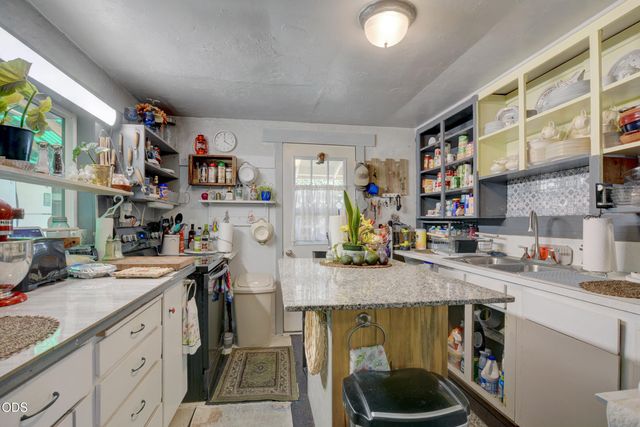 204 E Rosewood Street, Grants Pass, OR 97527