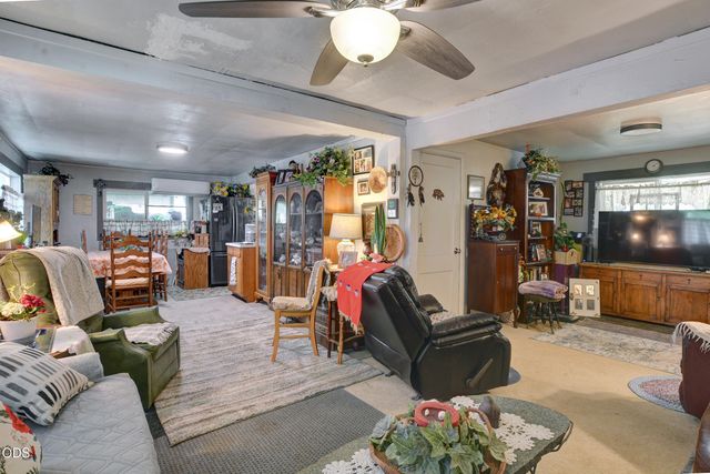 204 E Rosewood Street, Grants Pass, OR 97527