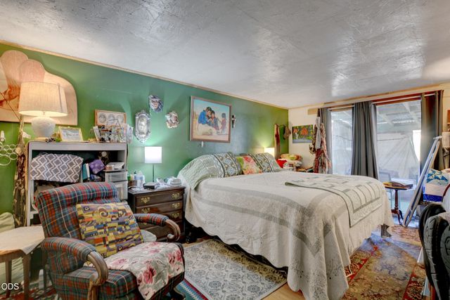 204 E Rosewood Street, Grants Pass, OR 97527
