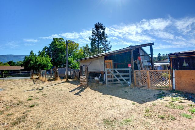 204 E Rosewood Street, Grants Pass, OR 97527