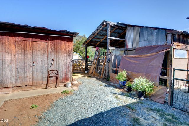 204 E Rosewood Street, Grants Pass, OR 97527